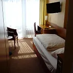 Traveller Hotel