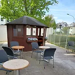 Traveller Hotel