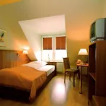 Hotel Traveller 3*