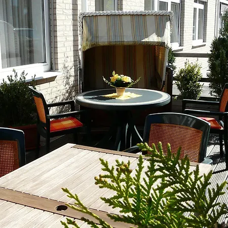 Traveller Hotel