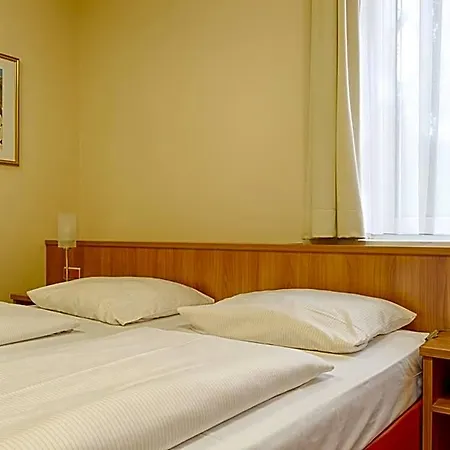 Traveller 3* Lübeck