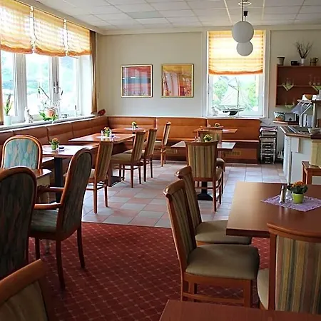 Traveller Hotel