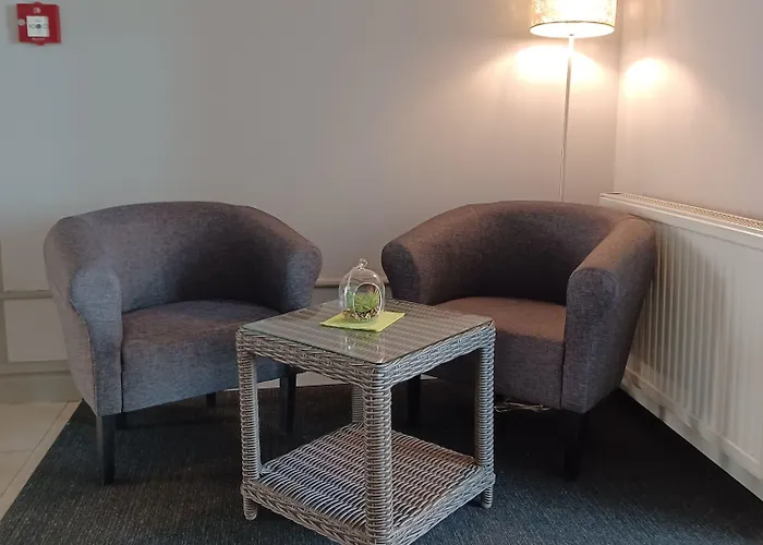 Отель Traveller