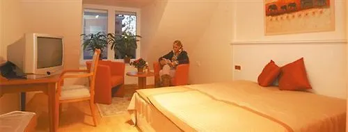 فندق ترافيلار لوبيك