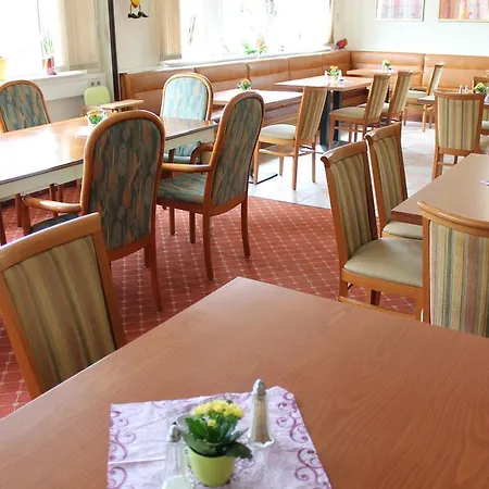 Traveller Hotel